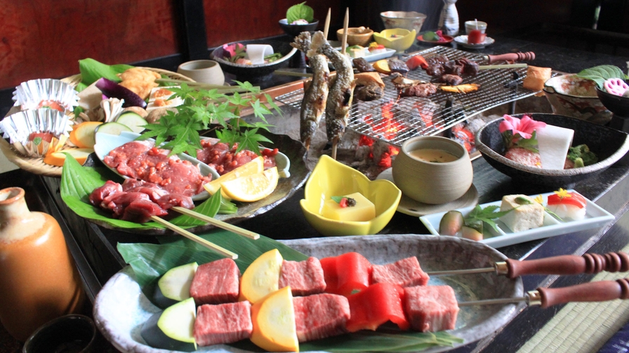 飛騨牛・ジビエ・黒龍吟醸豚！白山麓三種の肉の味くらべ炭火膳【貸切風呂サービス中】